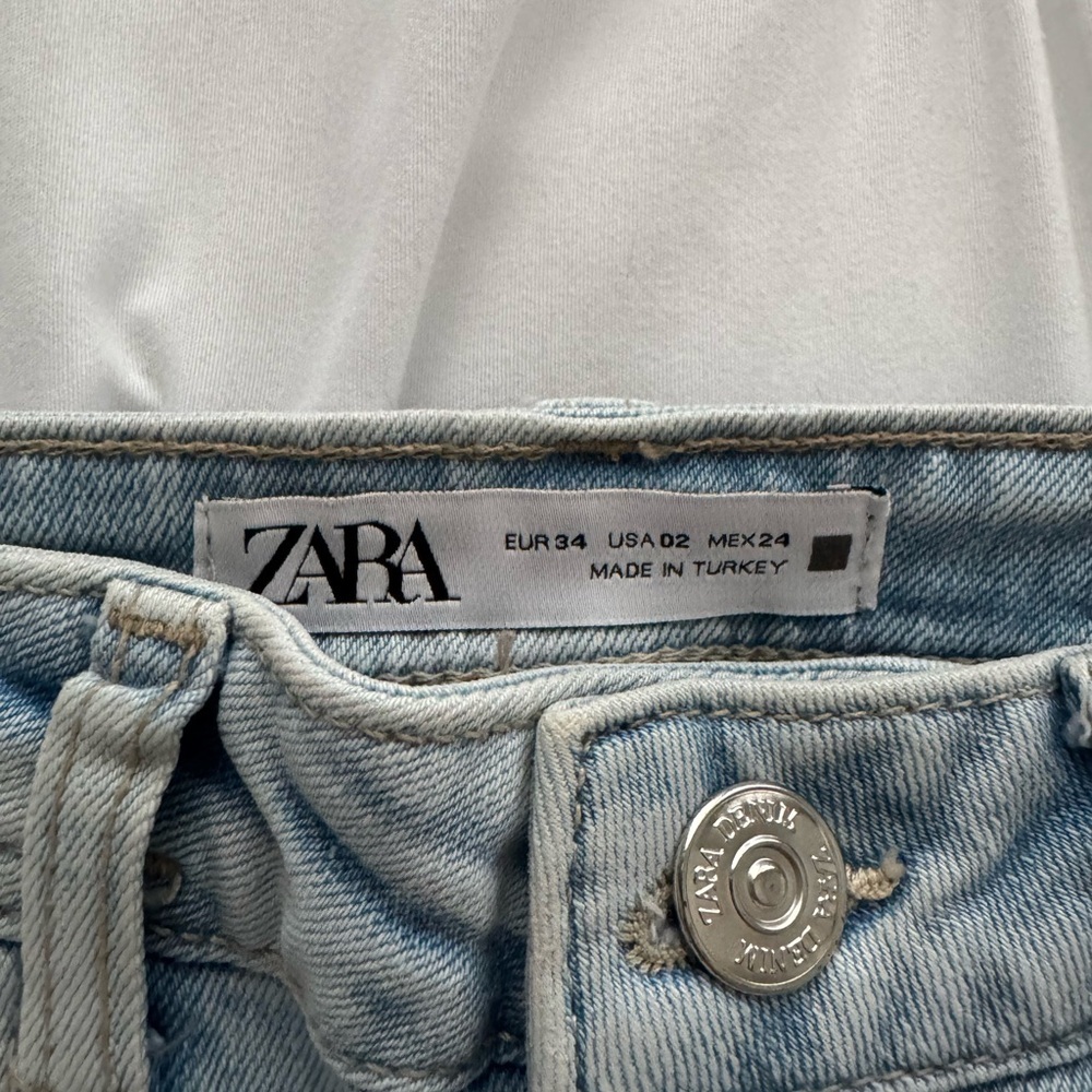 Zara Light Blue High Rise Distressed Jeans - Picture 4 of 5